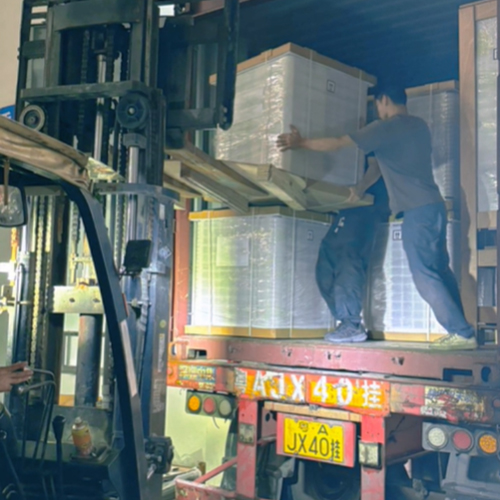 緊急発送、嵐も晴天も